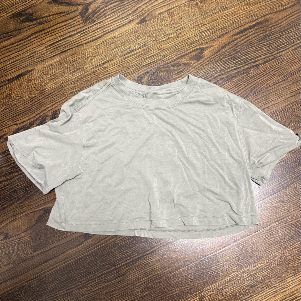 lululemon athletica Green Crop Top
